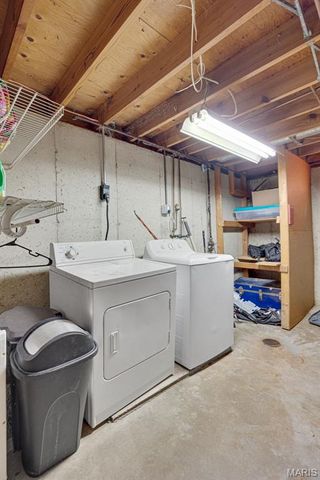 5345 Ville Angela Lane, Hazelwood, MO 63042