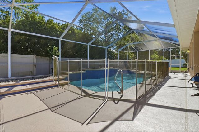 2125 SE 25TH LOOP, Ocala, FL 34471