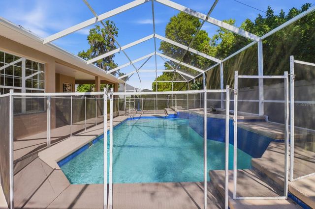 2125 SE 25TH LOOP, Ocala, FL 34471