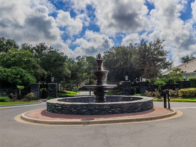 2125 SE 25TH LOOP, Ocala, FL 34471