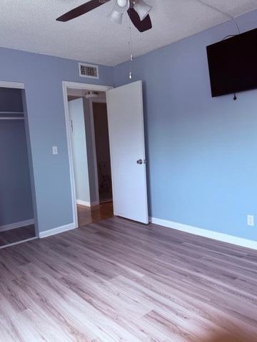 331 N Sheffield N 331, West Palm Beach, FL 33417