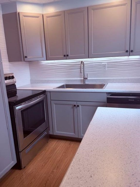 331 N Sheffield N 331, West Palm Beach, FL 33417