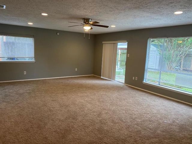 8406 Daycoach Lane Lane, Houston, TX 77064