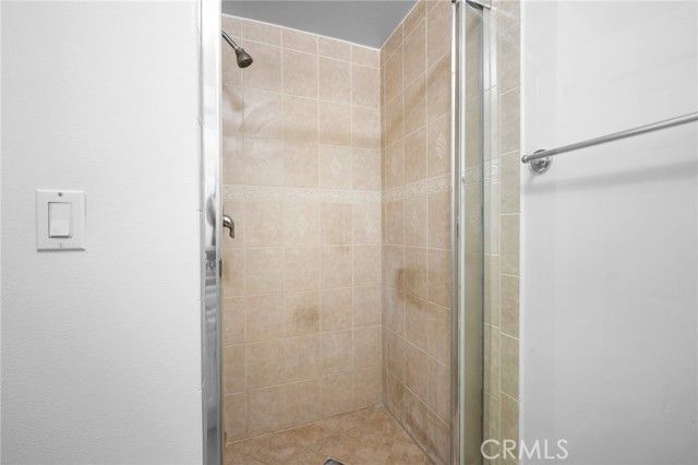 7948 De Soto, Canoga Park (los Angeles), CA 91304