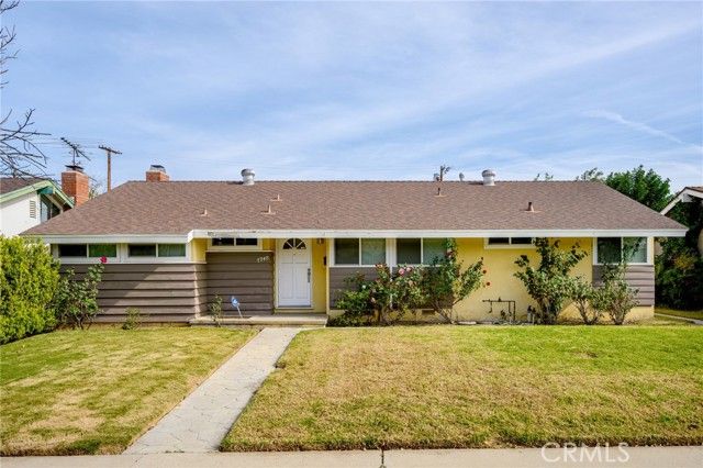 7948 De Soto, Canoga Park (los Angeles), CA 91304