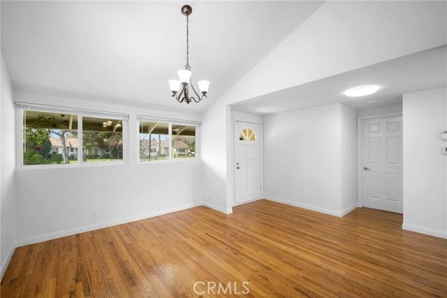 7948 De Soto, Canoga Park (los Angeles), CA 91304