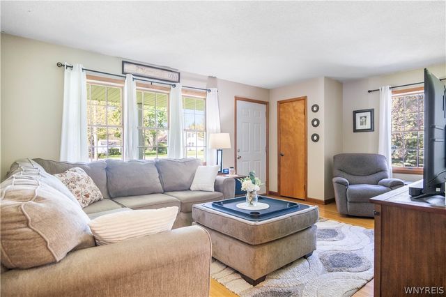 6277 Townline Road, Pendleton, NY 14120