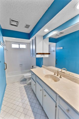 2533 Woodlake Drive, Abilene, TX 79606