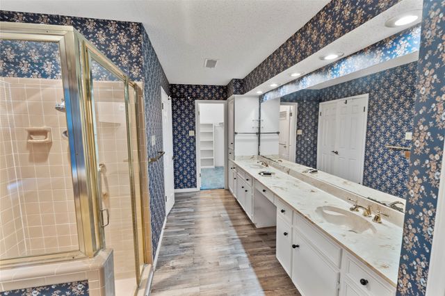 2533 Woodlake Drive, Abilene, TX 79606