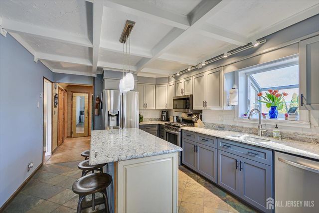 110 Normandy Road, Colonia, NJ 07067