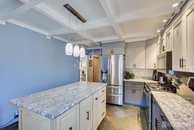 110 Normandy Road, Colonia, NJ 07067