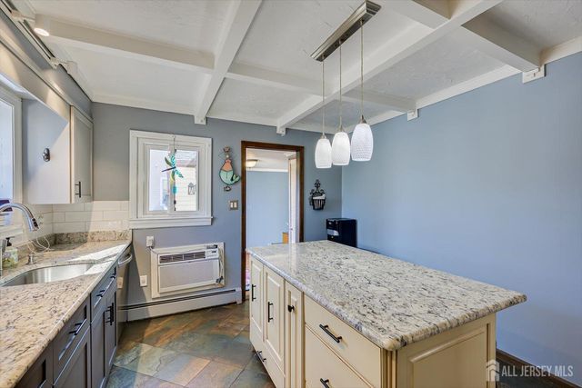 110 Normandy Road, Colonia, NJ 07067