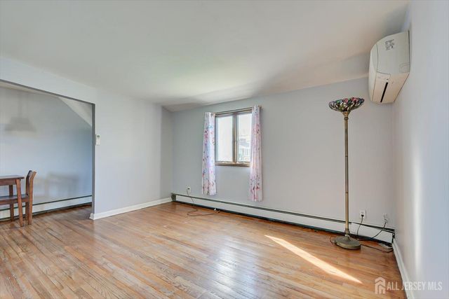 110 Normandy Road, Colonia, NJ 07067