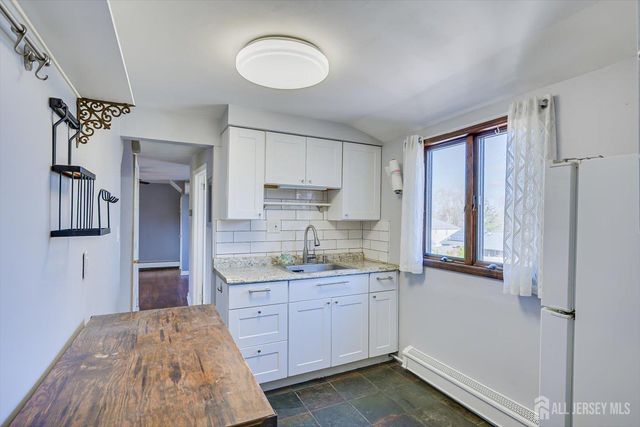 110 Normandy Road, Colonia, NJ 07067