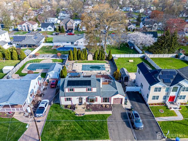 110 Normandy Road, Colonia, NJ 07067