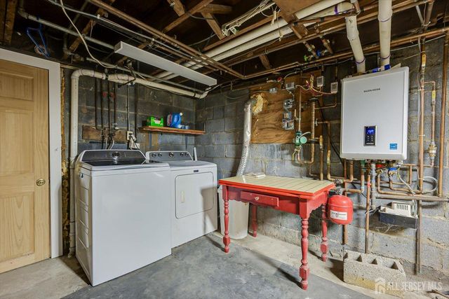 110 Normandy Road, Colonia, NJ 07067