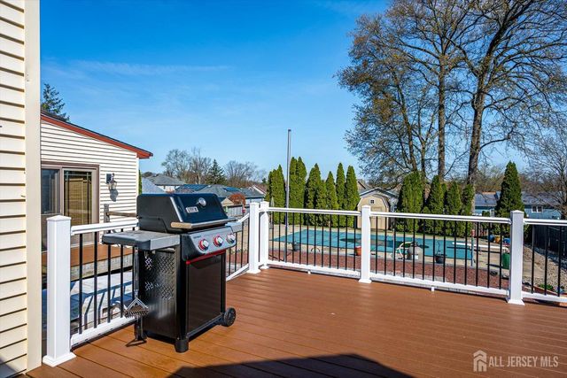 110 Normandy Road, Colonia, NJ 07067