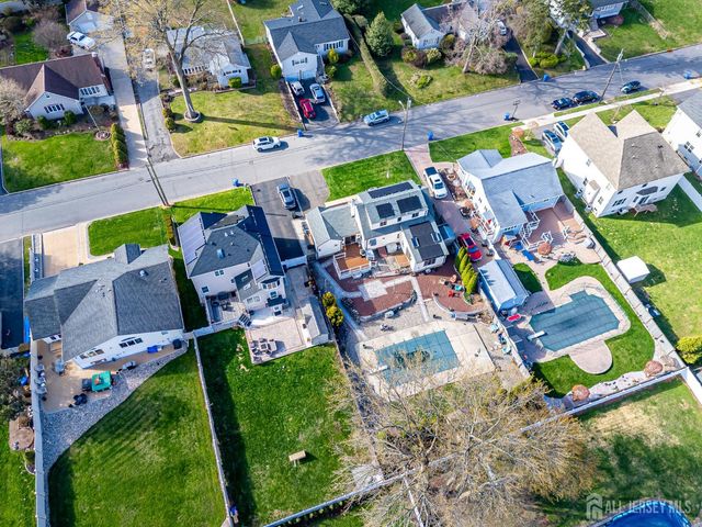 110 Normandy Road, Colonia, NJ 07067