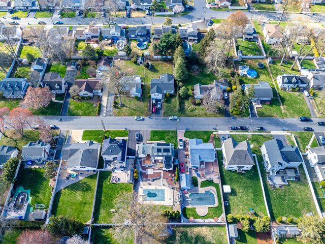 110 Normandy Road, Colonia, NJ 07067