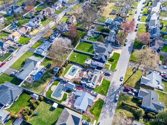 110 Normandy Road, Colonia, NJ 07067