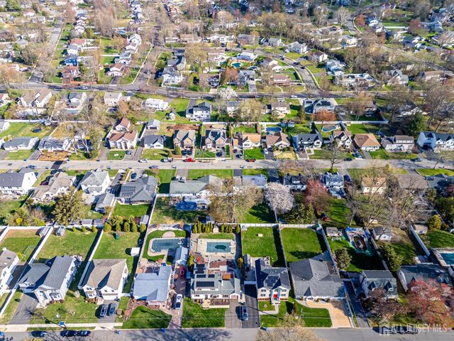 110 Normandy Road, Colonia, NJ 07067