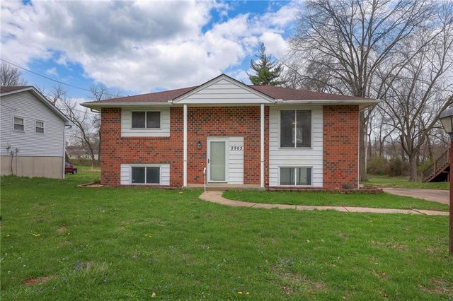 2903 NE 56th Terrace, Kansas City, MO 64119