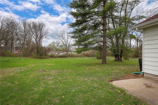 2903 NE 56th Terrace, Kansas City, MO 64119