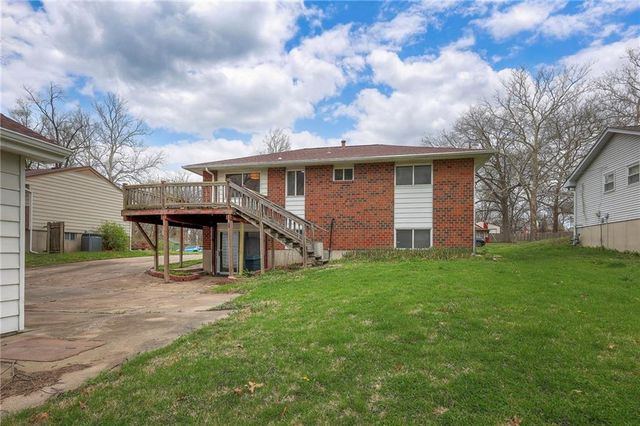 2903 NE 56th Terrace, Kansas City, MO 64119