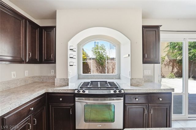 5976 Lazy Creek Avenue, Las Vegas, NV 89139