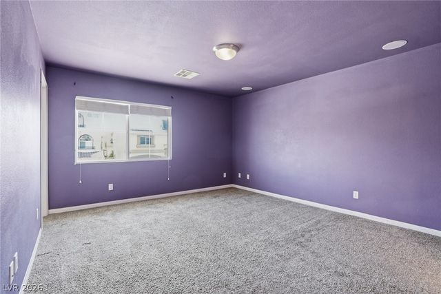 5976 Lazy Creek Avenue, Las Vegas, NV 89139