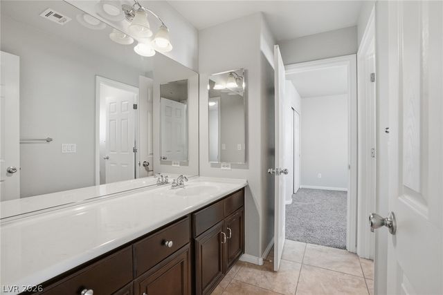 5976 Lazy Creek Avenue, Las Vegas, NV 89139