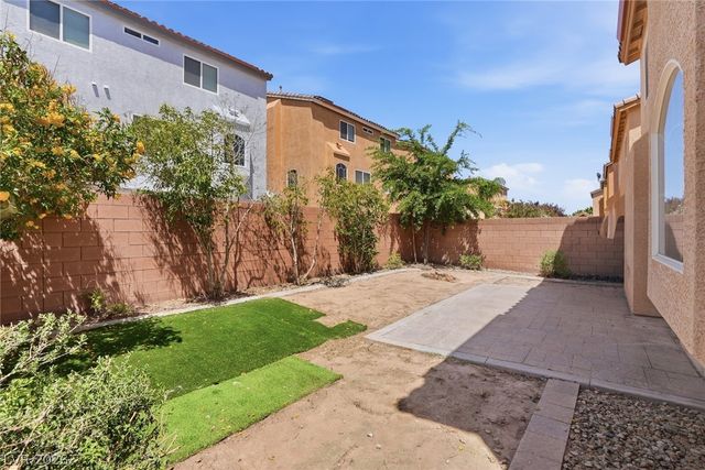 5976 Lazy Creek Avenue, Las Vegas, NV 89139