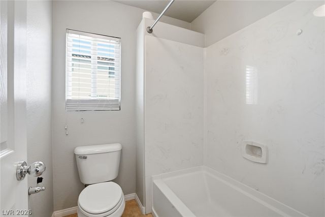 5976 Lazy Creek Avenue, Las Vegas, NV 89139
