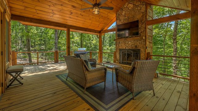 149 Heritage Drive, Mineral Bluff, GA 30559