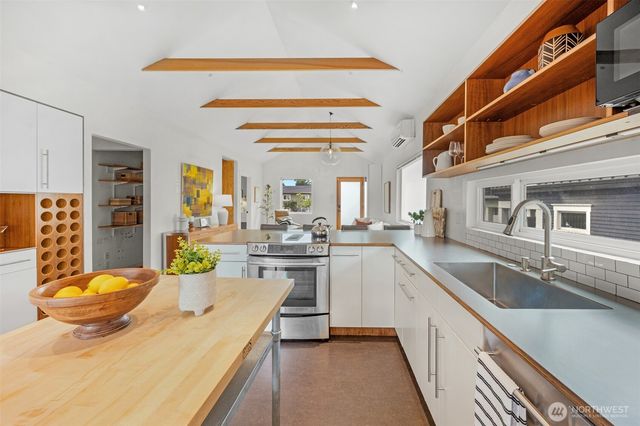 3112 S Hudson Street, Seattle, WA 98108