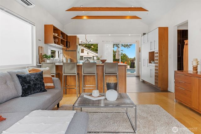 3112 S Hudson Street, Seattle, WA 98108