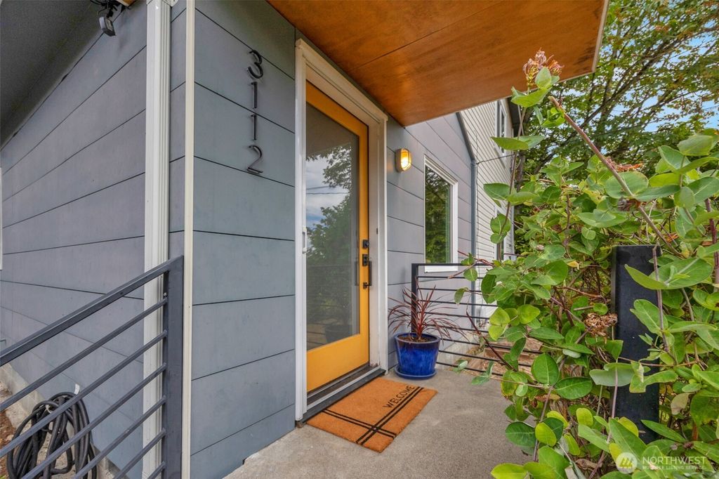 3112 S Hudson Street, Seattle, WA 98108