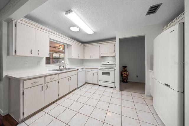 8889 SW 96TH STREET F, Ocala, FL 34481