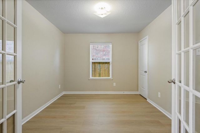 412 Hawks View Drive, La Marque, TX 77568