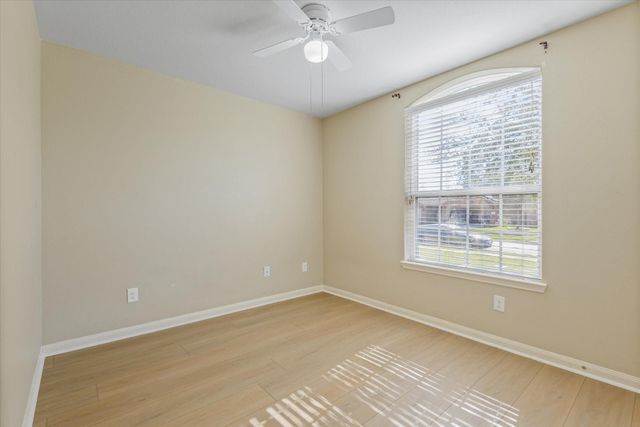 412 Hawks View Drive, La Marque, TX 77568