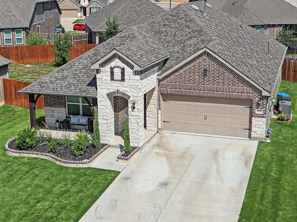 804 Sweeping Butte Drive, Fort Worth, TX 76052 — photo 2