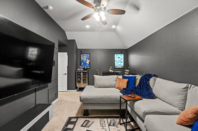 1156 Richard Pittmon Drive, Desoto, TX 75115