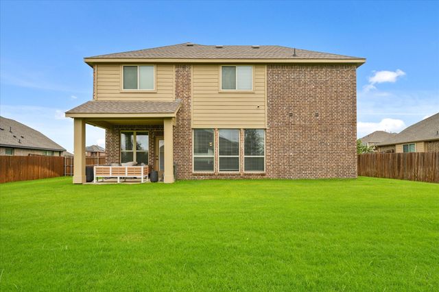1156 Richard Pittmon Drive, Desoto, TX 75115