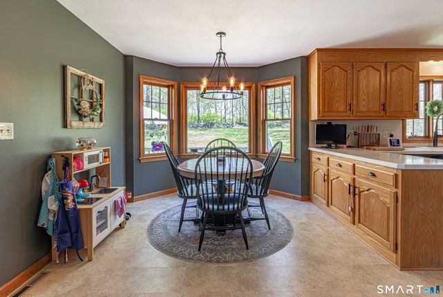 33 Country Club Woods Circle, Waterbury, CT 06708
