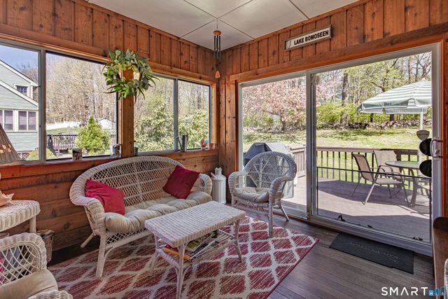 33 Country Club Woods Circle, Waterbury, CT 06708