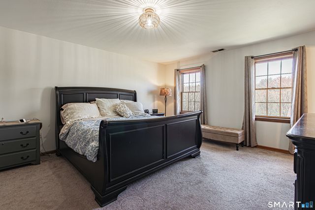 33 Country Club Woods Circle, Waterbury, CT 06708