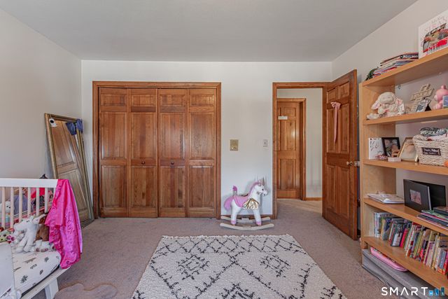 33 Country Club Woods Circle, Waterbury, CT 06708