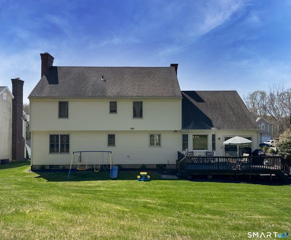 33 Country Club Woods Circle, Waterbury, CT 06708