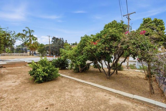 6568 Radio Drive, San Diego, CA 92114