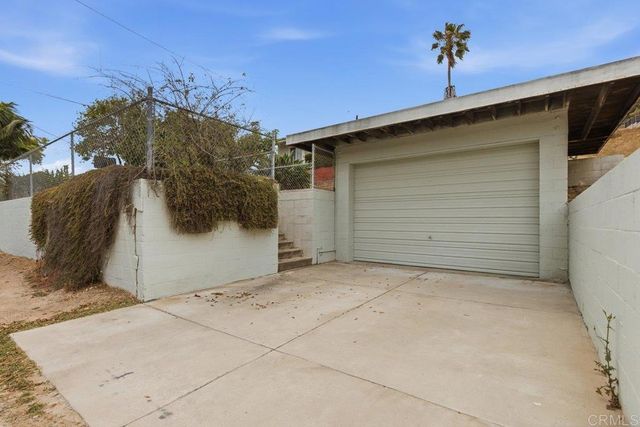 6568 Radio Drive, San Diego, CA 92114